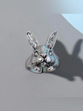 Silver Bunny Ring - 🐰